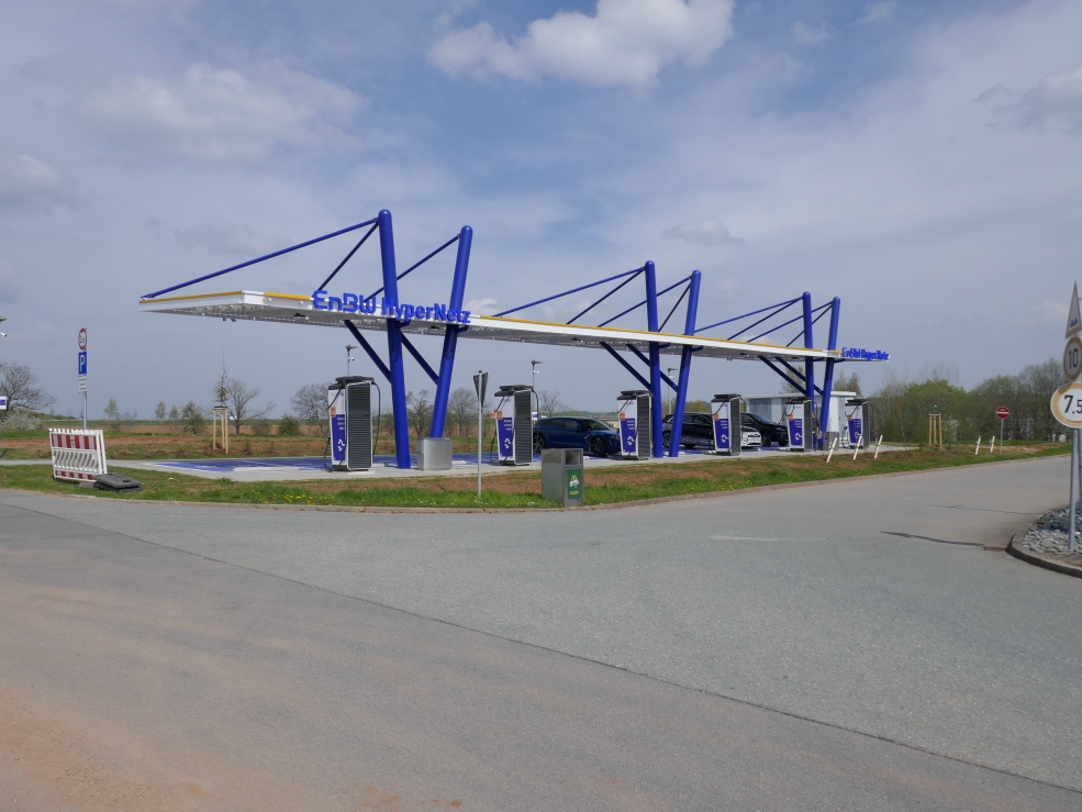 Ladestation der EnBW an der A 72 Zwickau Ost - Wildenfels